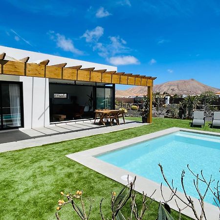 Bungalow + Piscina Independiente La Oliva Eksteriør bilde