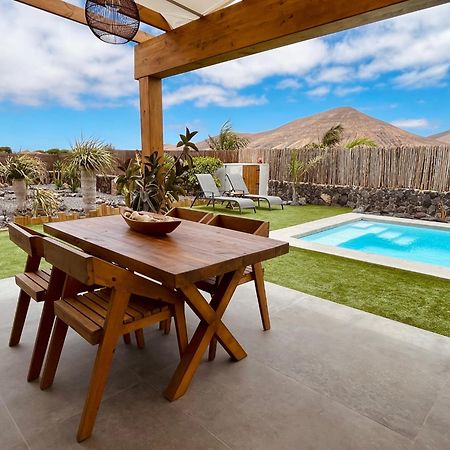 Bungalow + Piscina Independiente La Oliva Eksteriør bilde