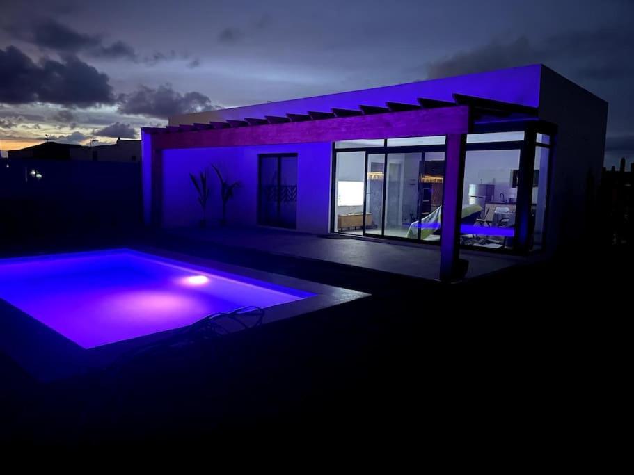 Bungalow + Piscina Independiente La Oliva Eksteriør bilde