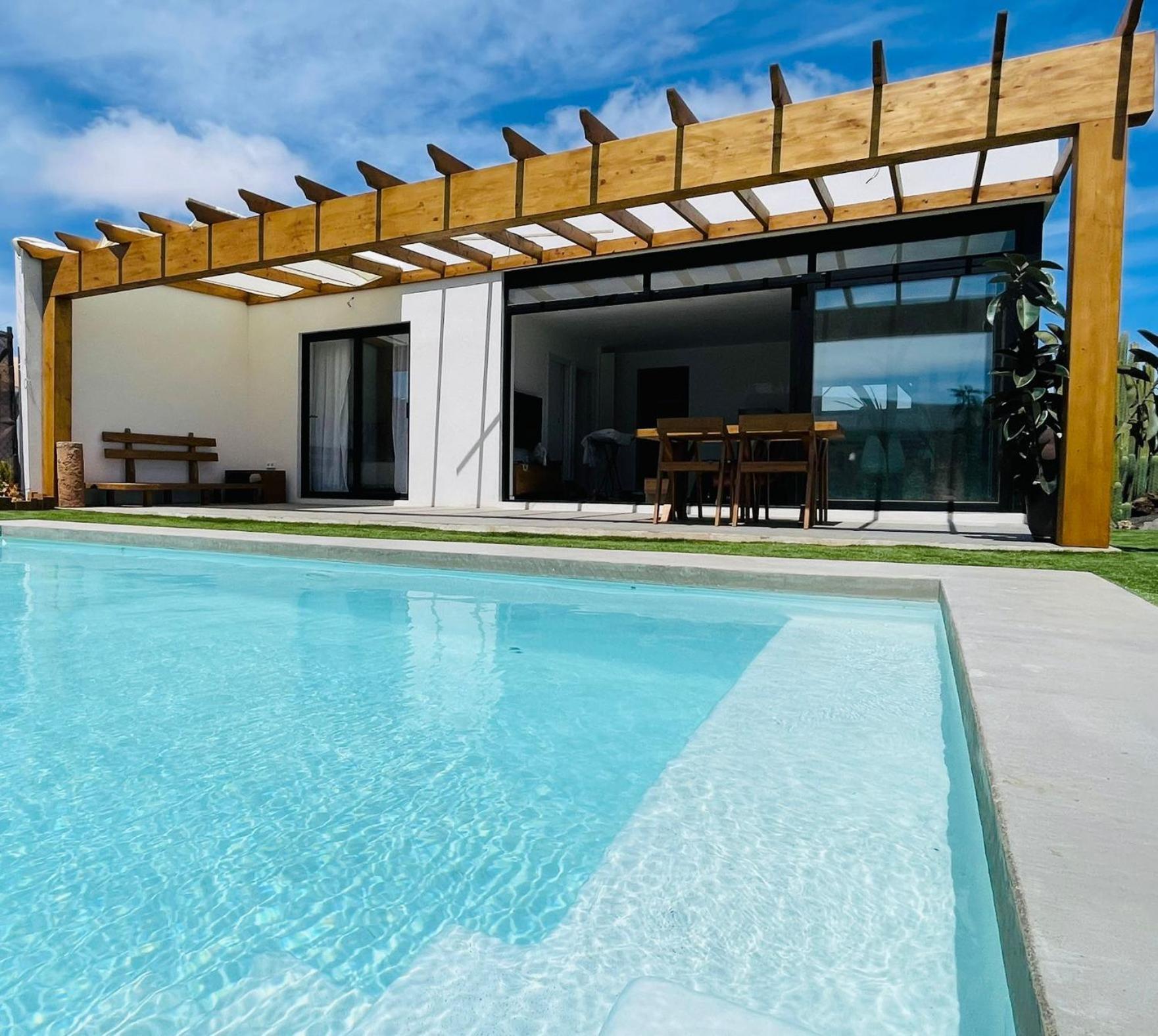 Bungalow + Piscina Independiente La Oliva Eksteriør bilde